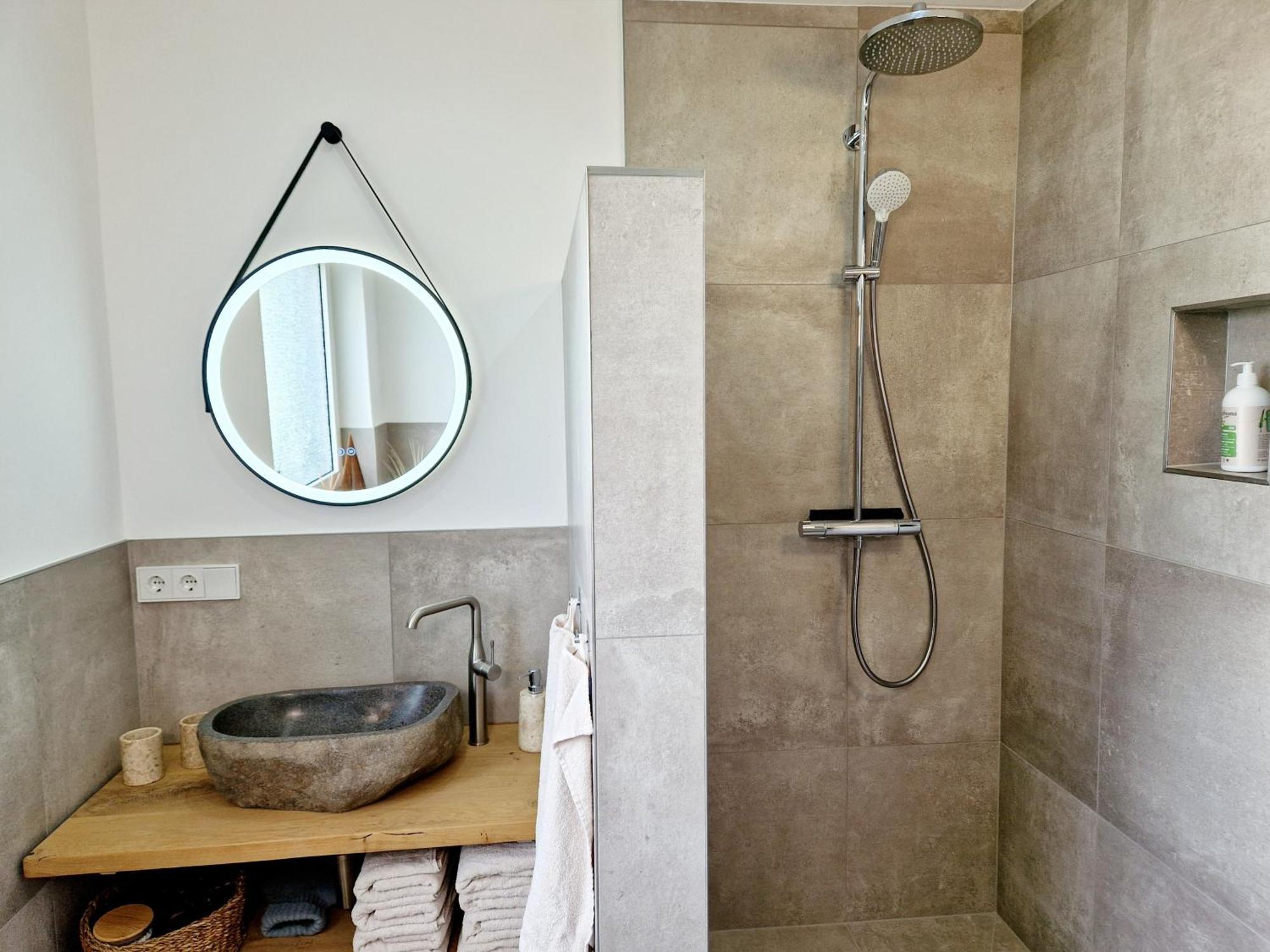 Sonnenhang Im Boho-stil Mit Balkon Apartment Moehnesee